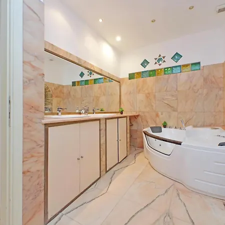 4bnb - Lungaretta Jacuzzi Rom