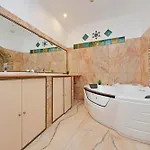 4bnb - Lungaretta Jacuzzi Апартаменты Рим